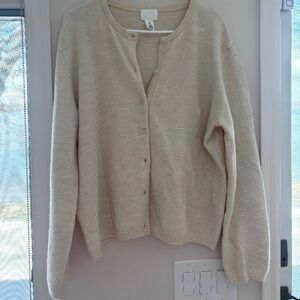 Relaxed cardigan sweater